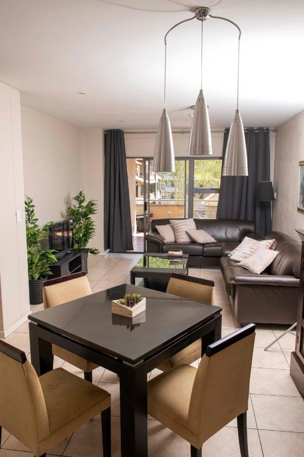 Grayston Exec Apartments Johannesburg Exterior photo