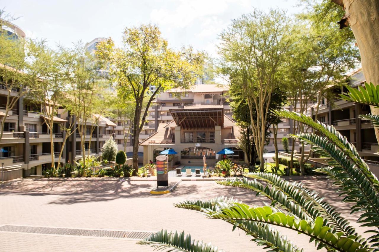 Grayston Exec Apartments Johannesburg Exterior photo