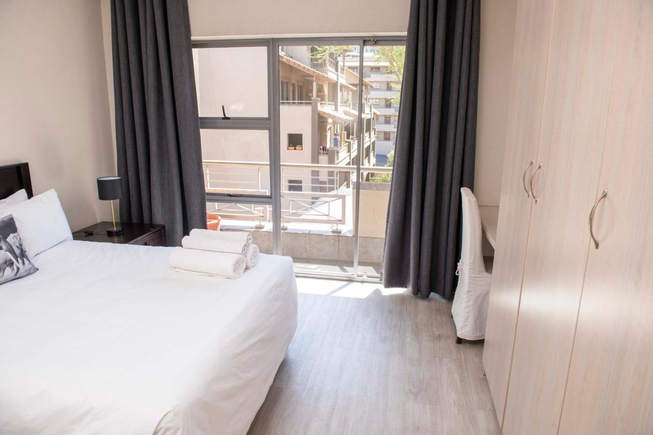 Grayston Exec Apartments Johannesburg Exterior photo