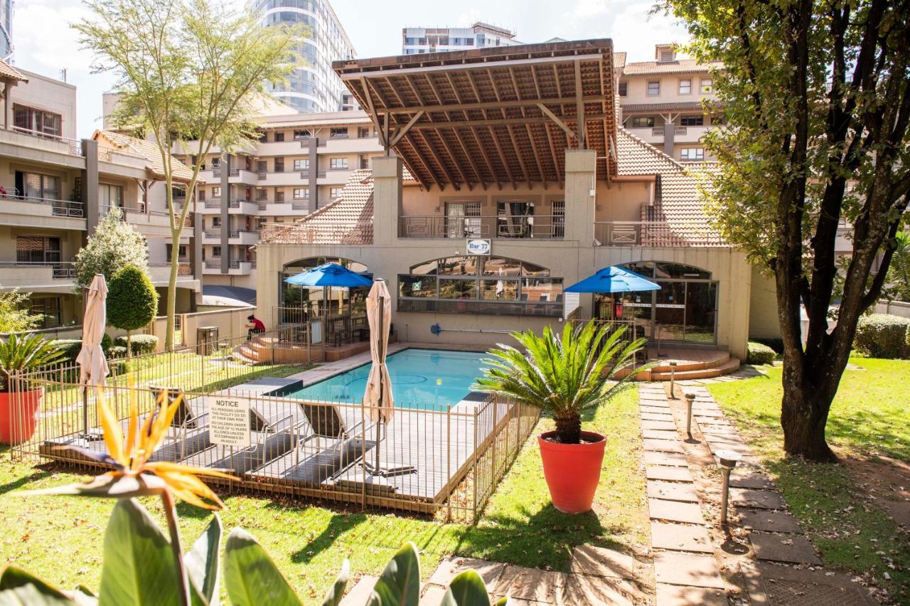 Grayston Exec Apartments Johannesburg Exterior photo